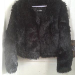 Fashion Nova black faux fur coat size large